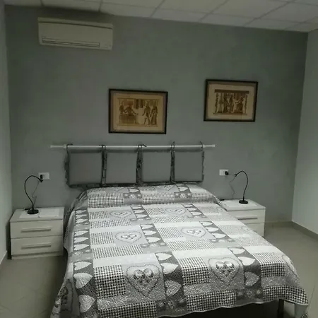 Romanino Apartament
